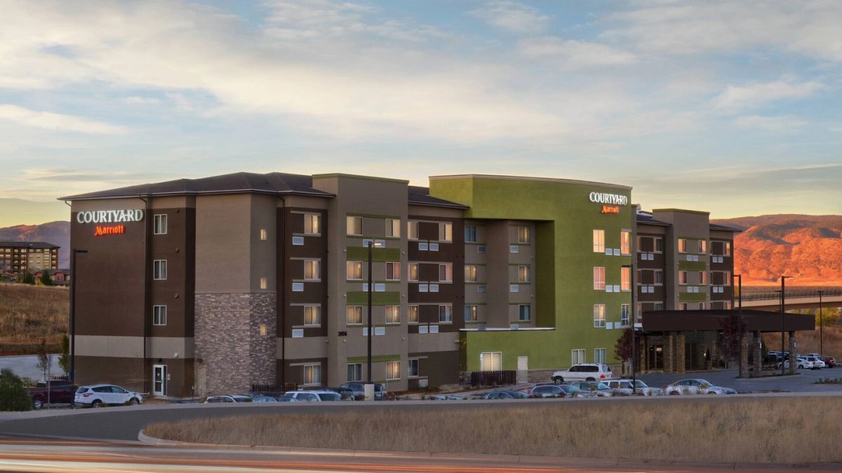 Courtyard by Marriott — premium-branded Marriott hotel in Littleton, CO | KWB Hotels