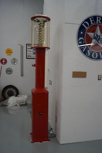 G & B 67 10 Gallon Replacement glass cylinder
Gilbert & Barker