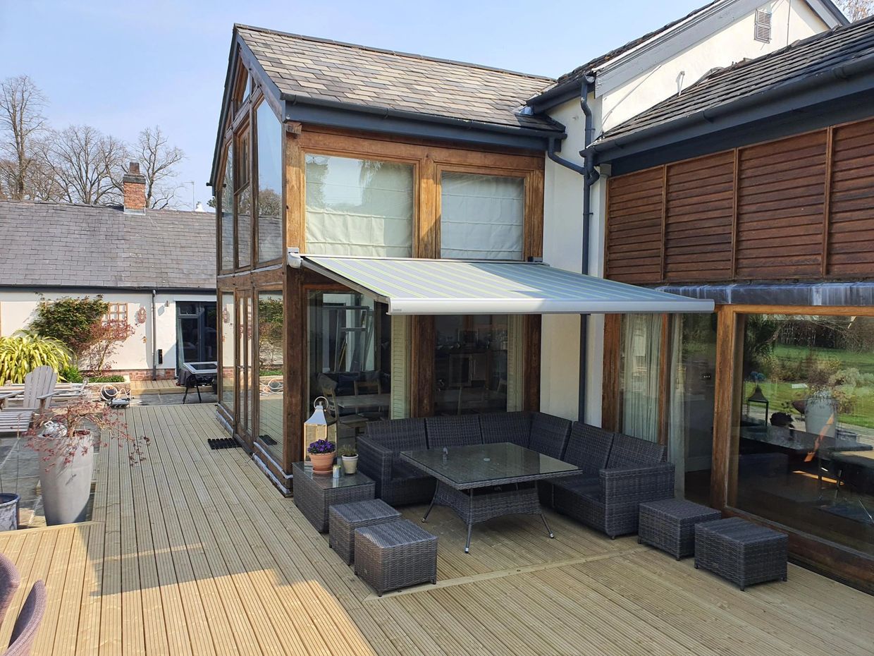 Relaxing spaces to unwind under your motorised Awning in any weather 