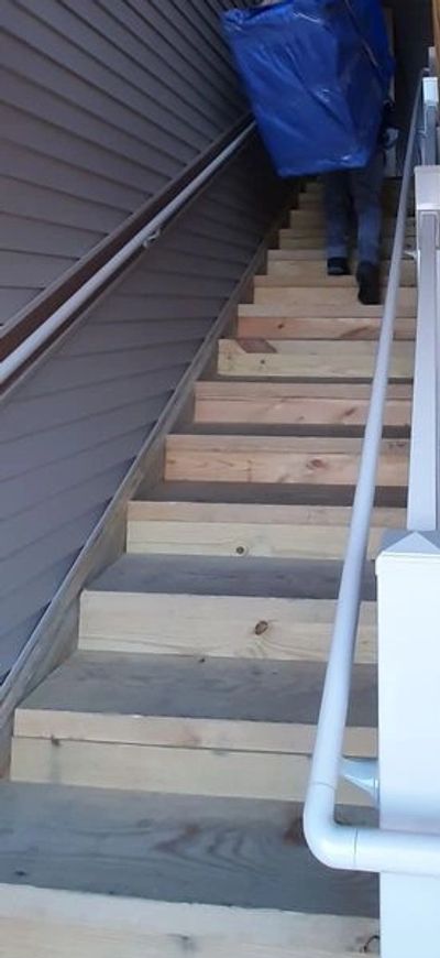 3rd floor apartment movers in Chicago