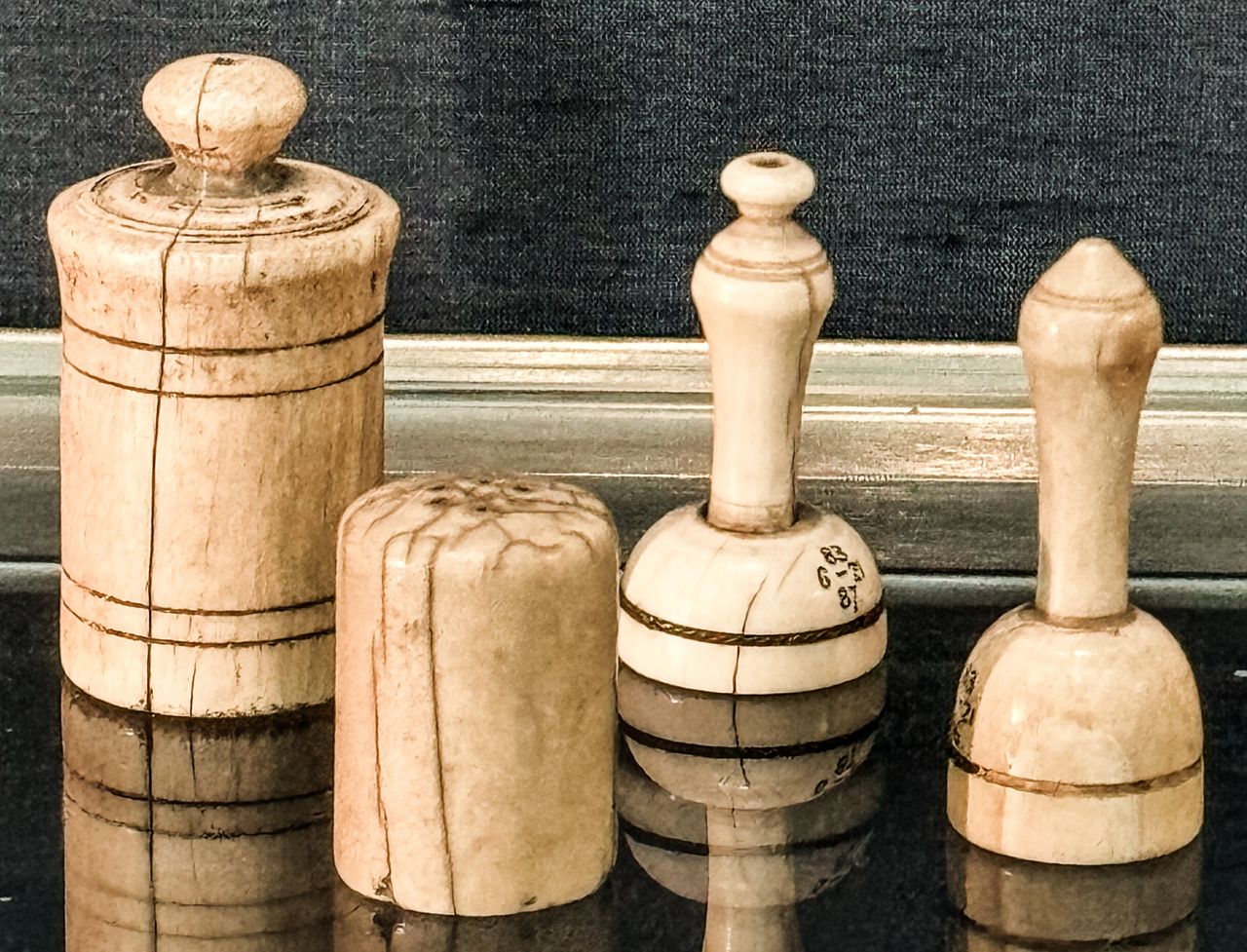 Abstract Islamic chess pieces designed for less wealthy, non-royal houses (British Museum)