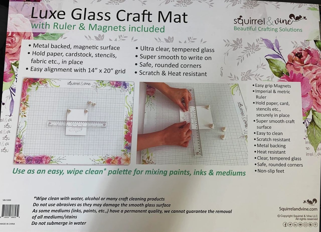 BEAUTIFUL GLASS MAT with ruler and magnets