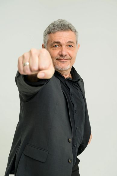 Alfie is a versatile musician and composer who transitioned from the UK festival circuit to formal s