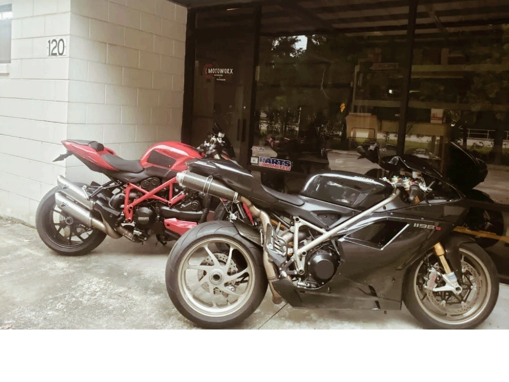 MOTO