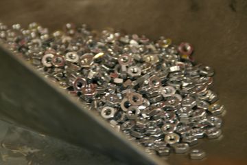 Finished Hex Zinc & Plain, Grade 5 & 8 Finished Hex, Grade 8 Flange Locknuts, Grade 8 Nylon Insert L