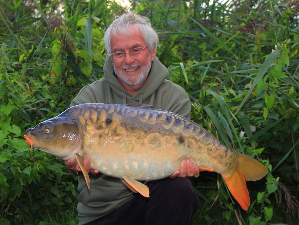 Spring Carp Fishing at East Delph Lakes!