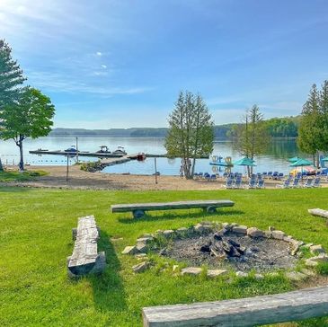 Enjoy the beauty of Muskoka lakeside living at our newly renovated spacious 3-bedroom.