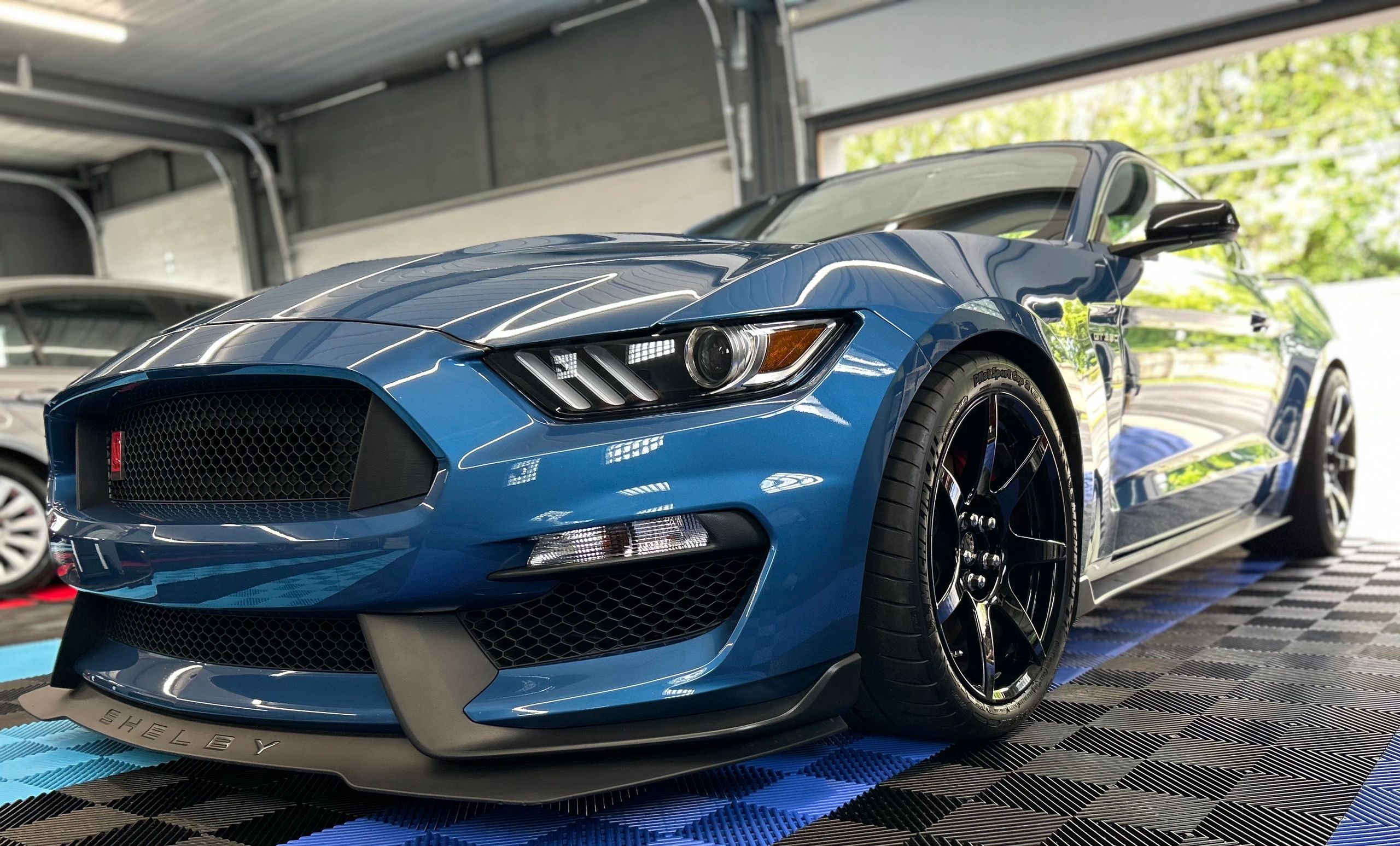 Personalized Auto Detailing photo 2