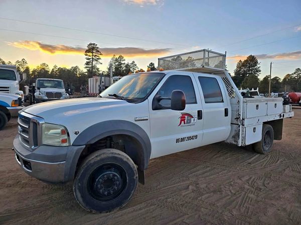 2005 F550 V10 Work Truck