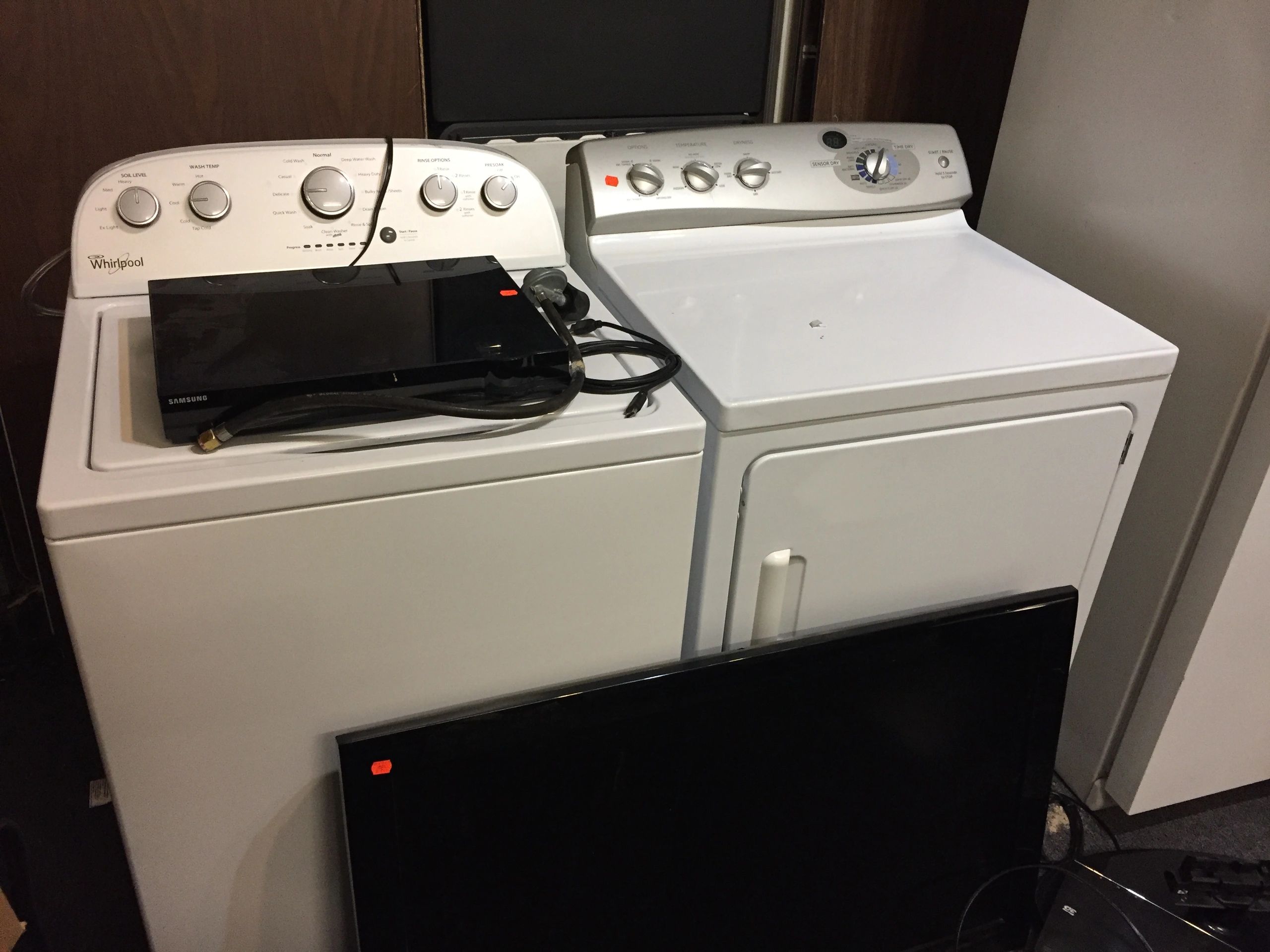 Like new washer and dryer