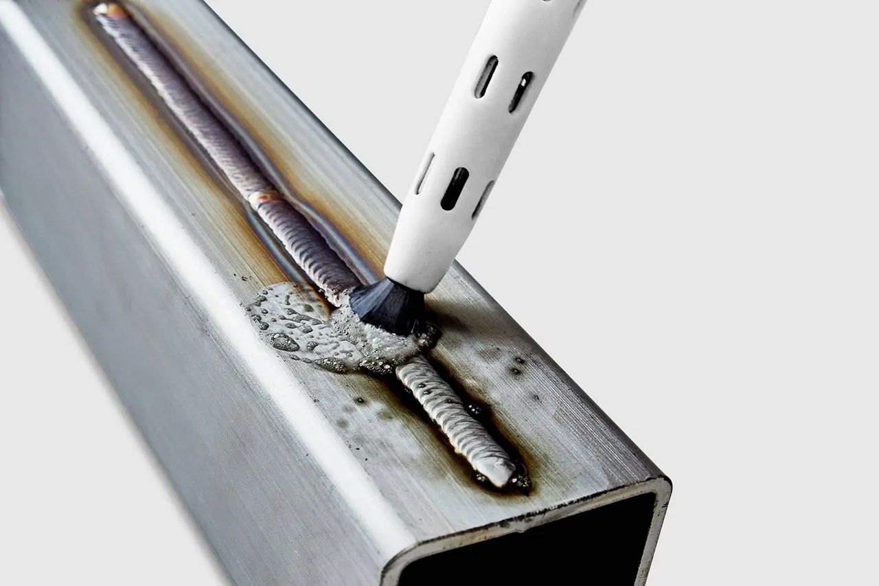 Đánh bóng và tẩy mối hàn inox