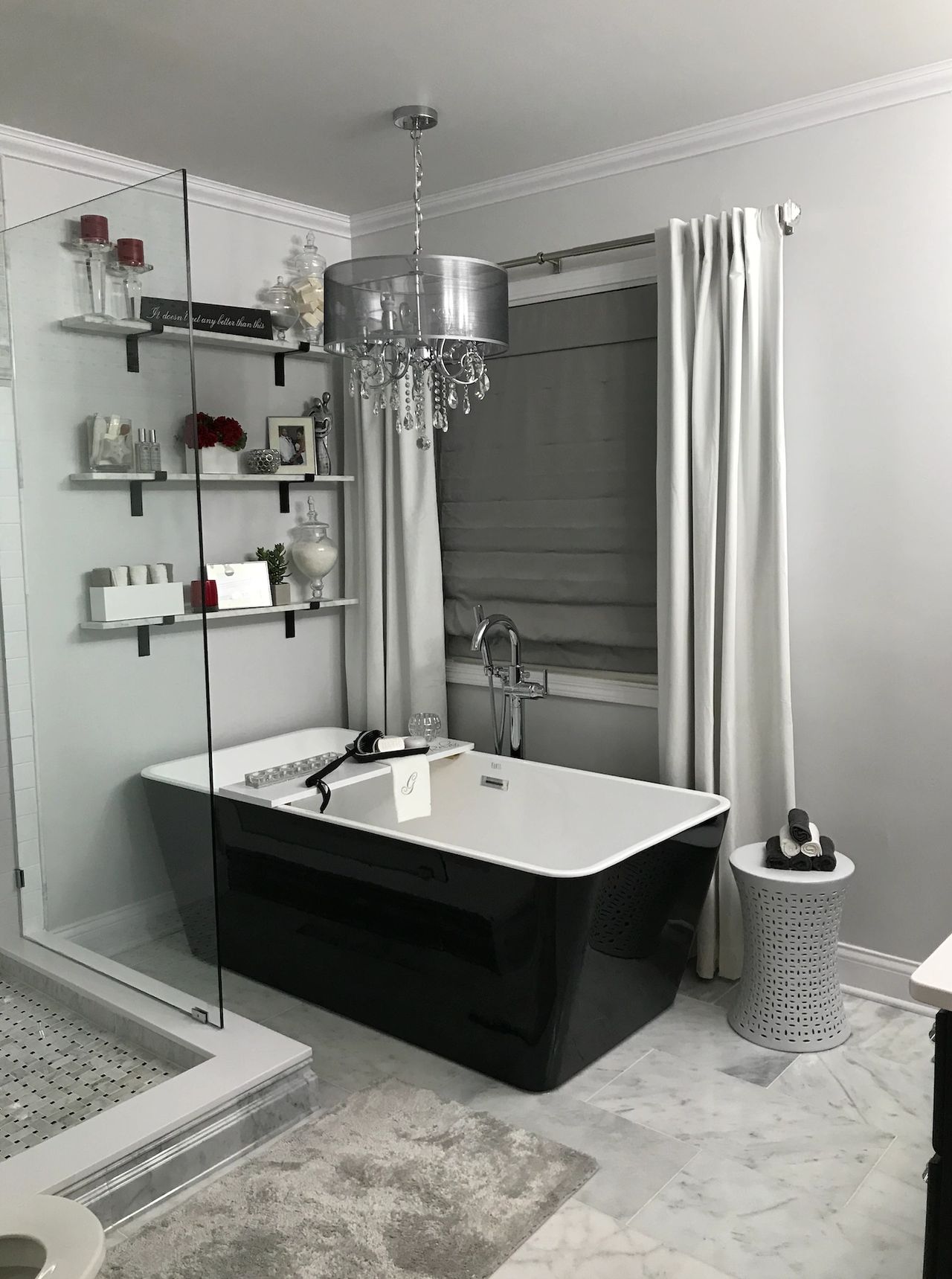 A Luxe Look in the Bathroom