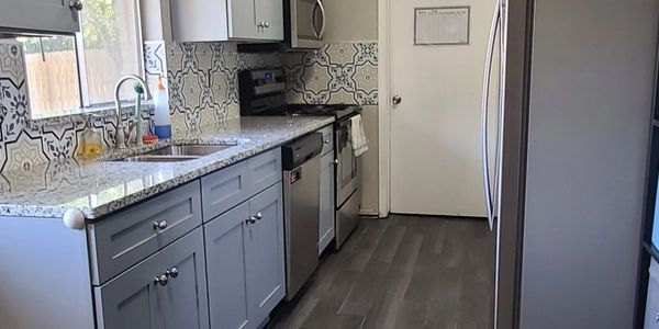DFW Crashpad Kitchen