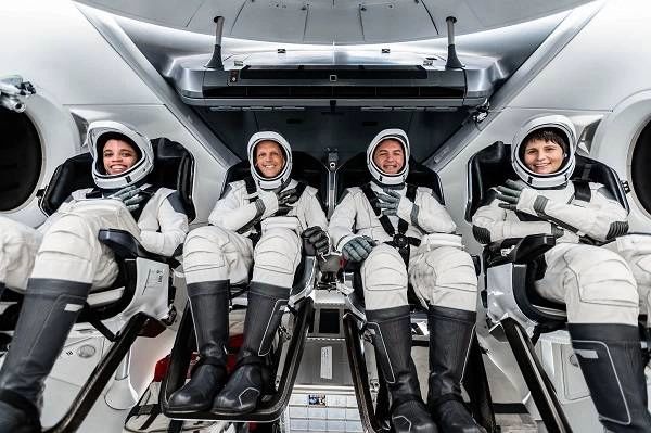 FutureTech Girls Astronauts