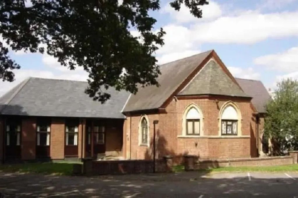 Our main meetings and craft meetings take place in Bisley Village Hall.

School Close 
Bisley
Woking