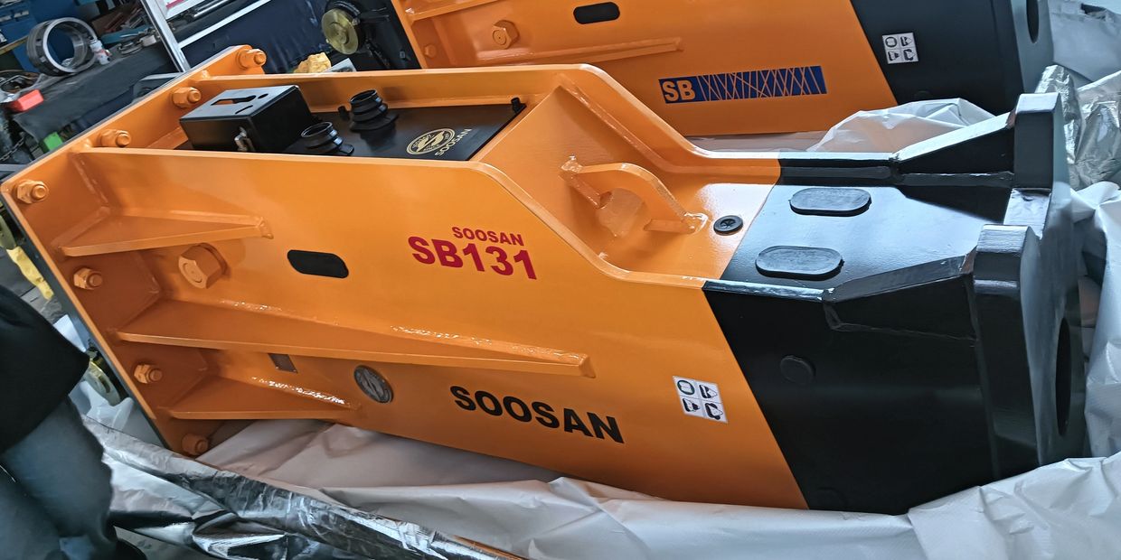 Soosan SB121 & SB131 hydraulic breakers: durable tools for mining and construction tasks.