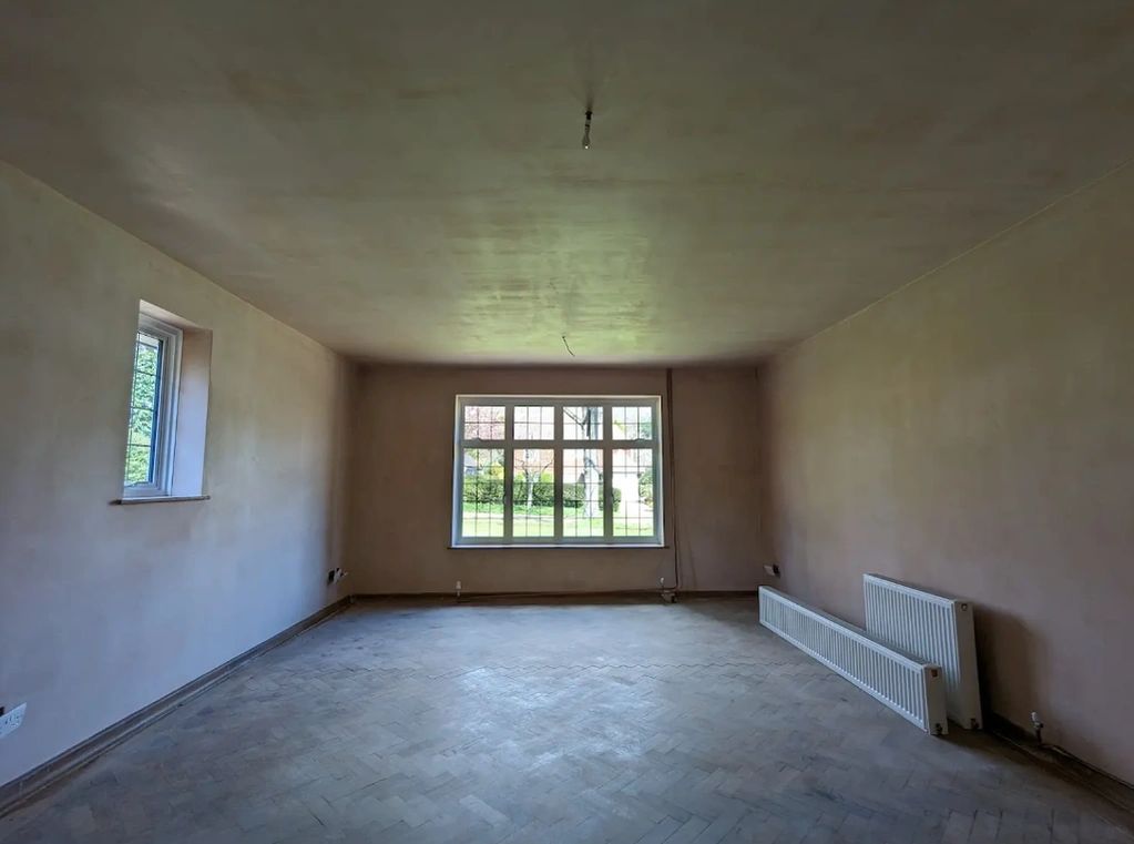 Living room plastering