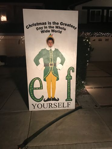 Elf yourself on Christmas Card Lane. Christmas lights in San Diego. 