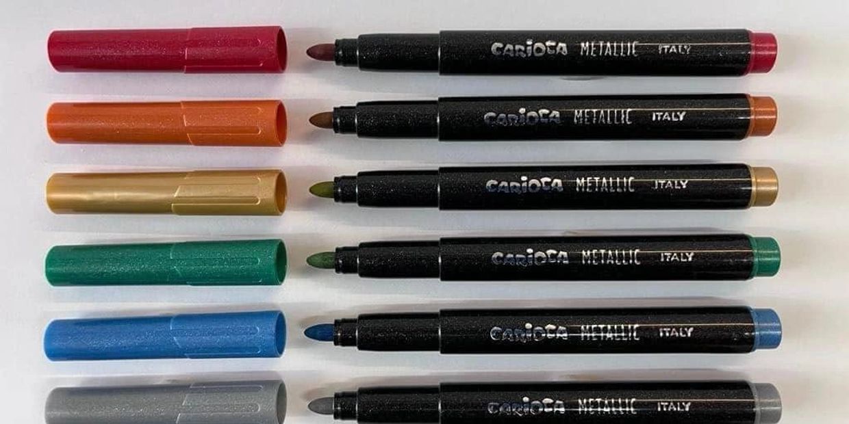 different color pens