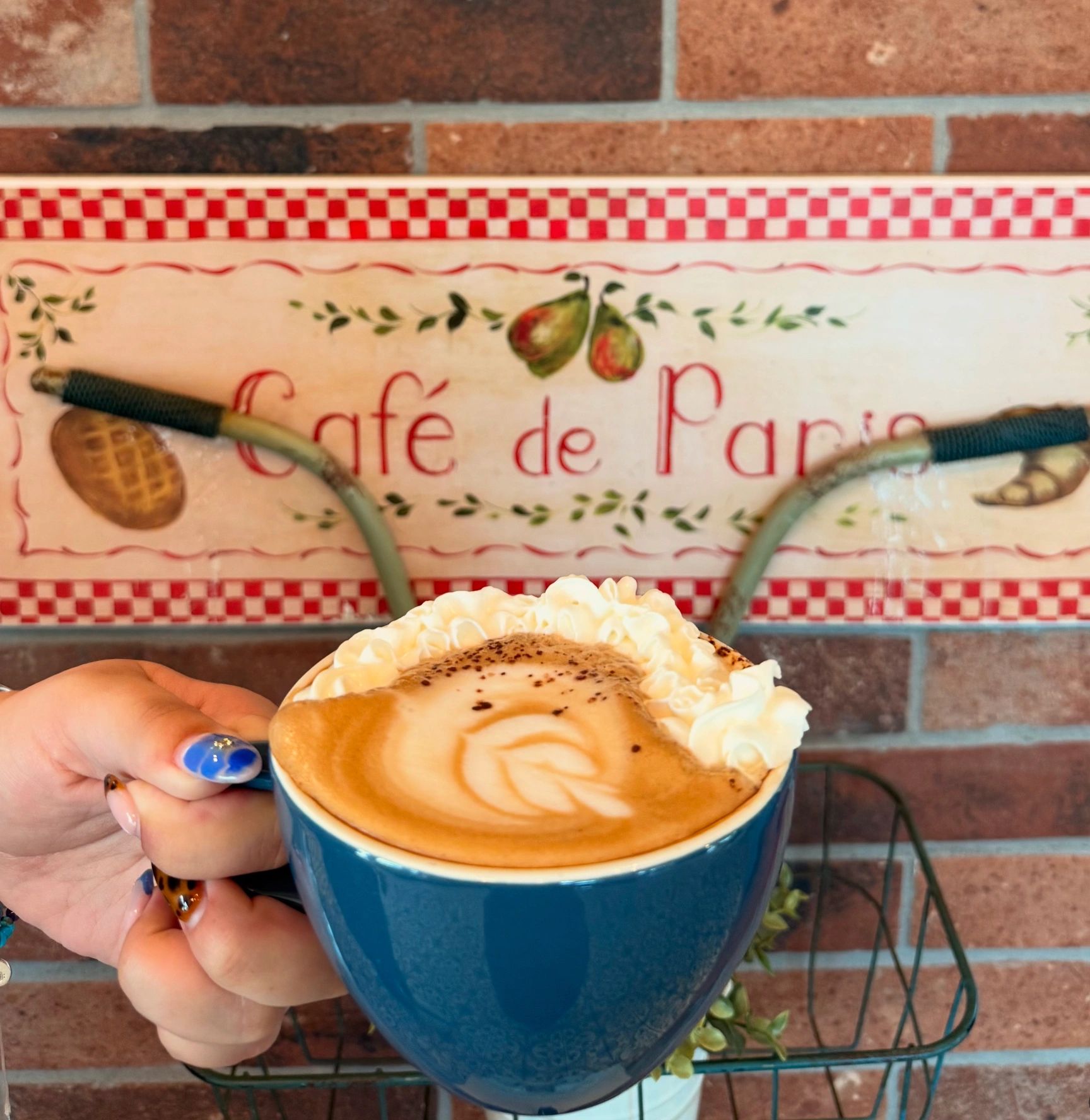 Cafe de Paris cover