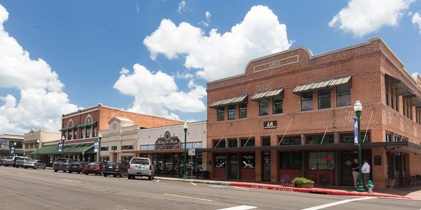 Conroe fast professional movers