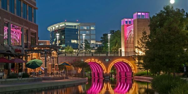 the waterway in the woodlands texas