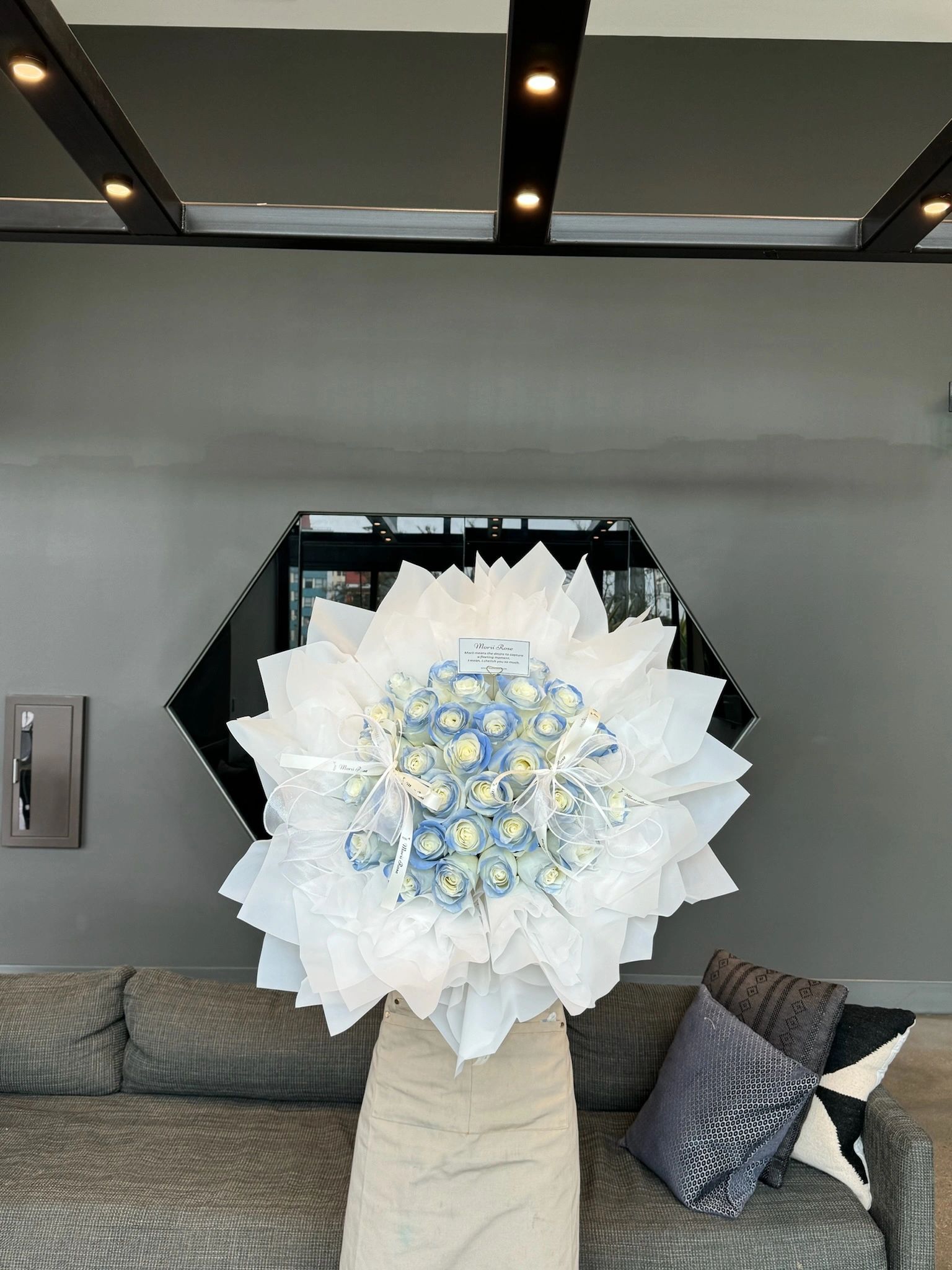 33 Lunar Blue Roses