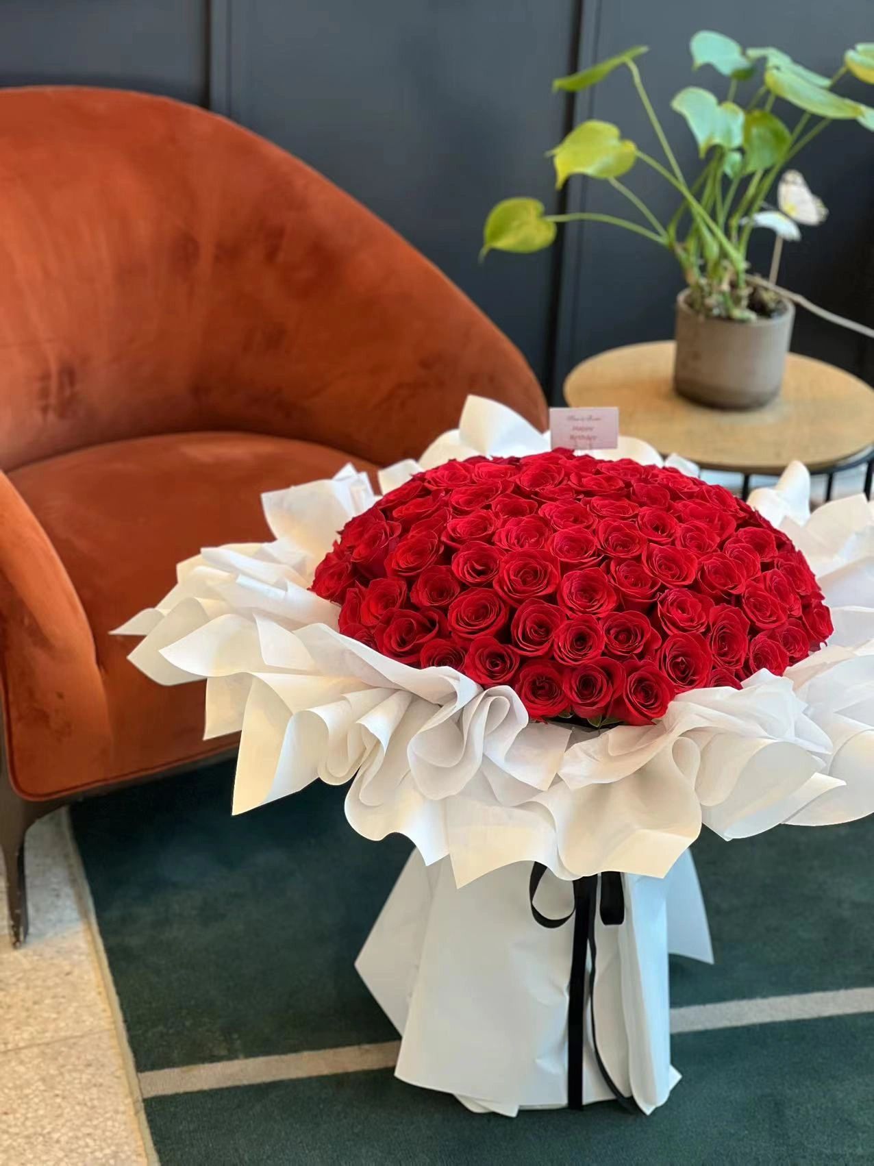 99 Red Roses