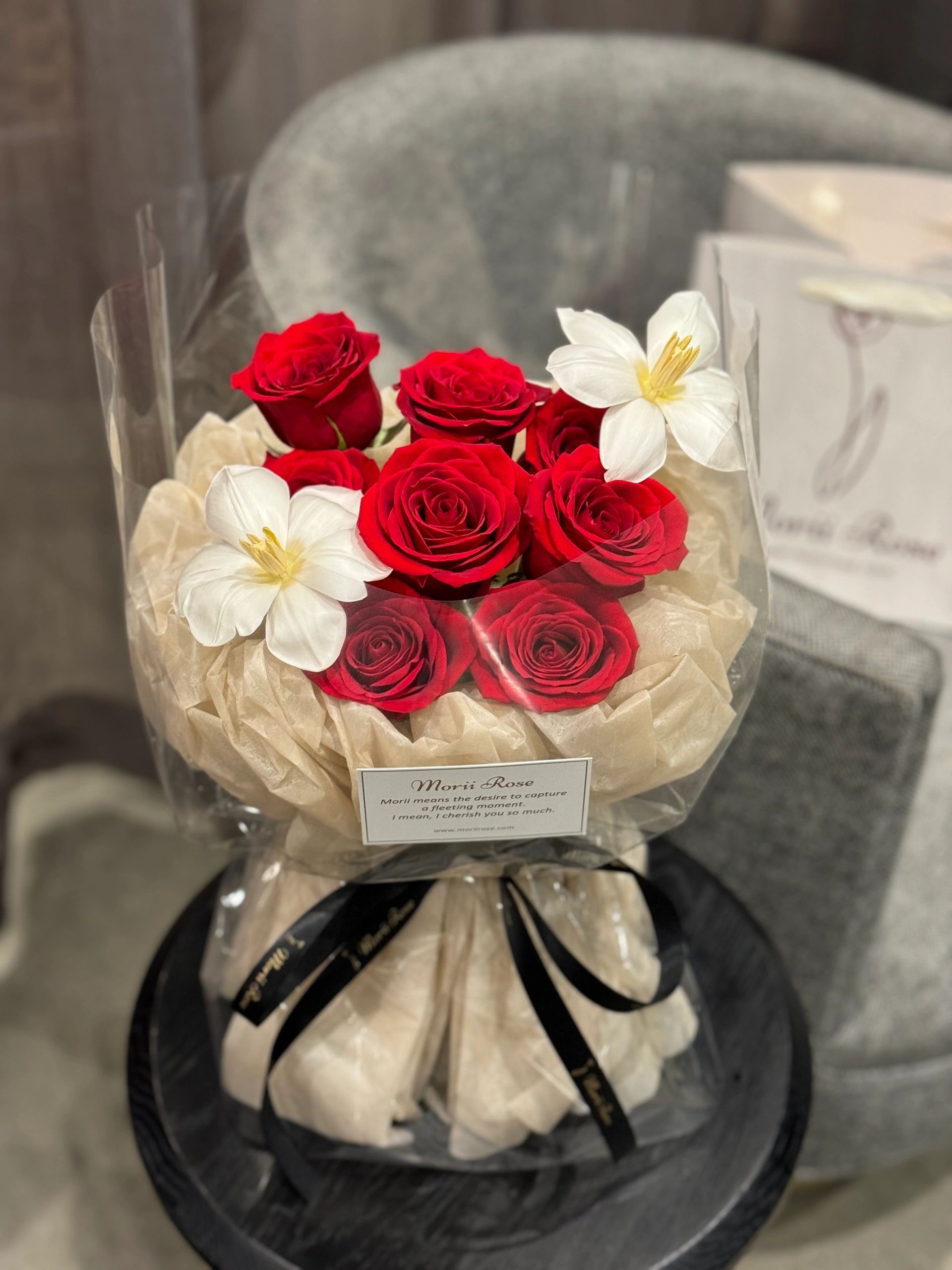 8 Red Roses & Tulips