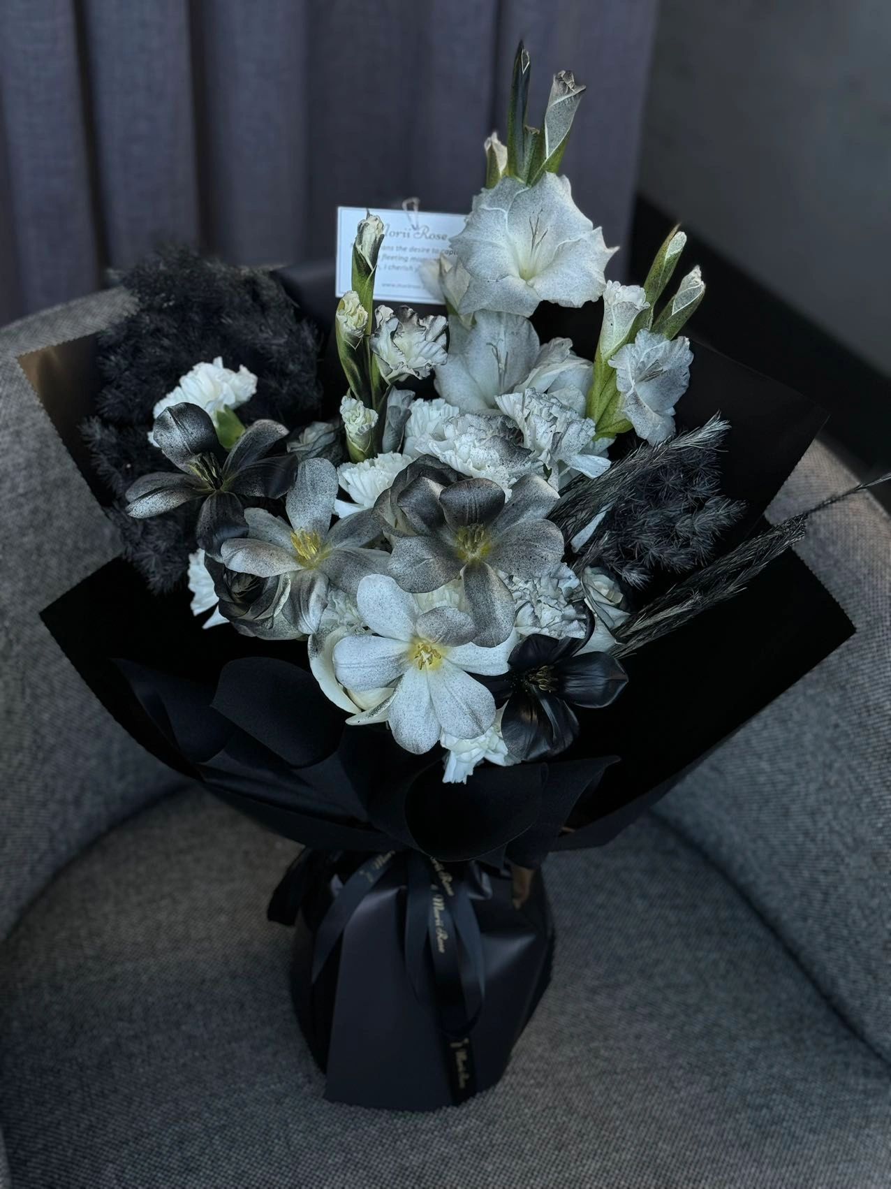 Black Knight Series Bouquet