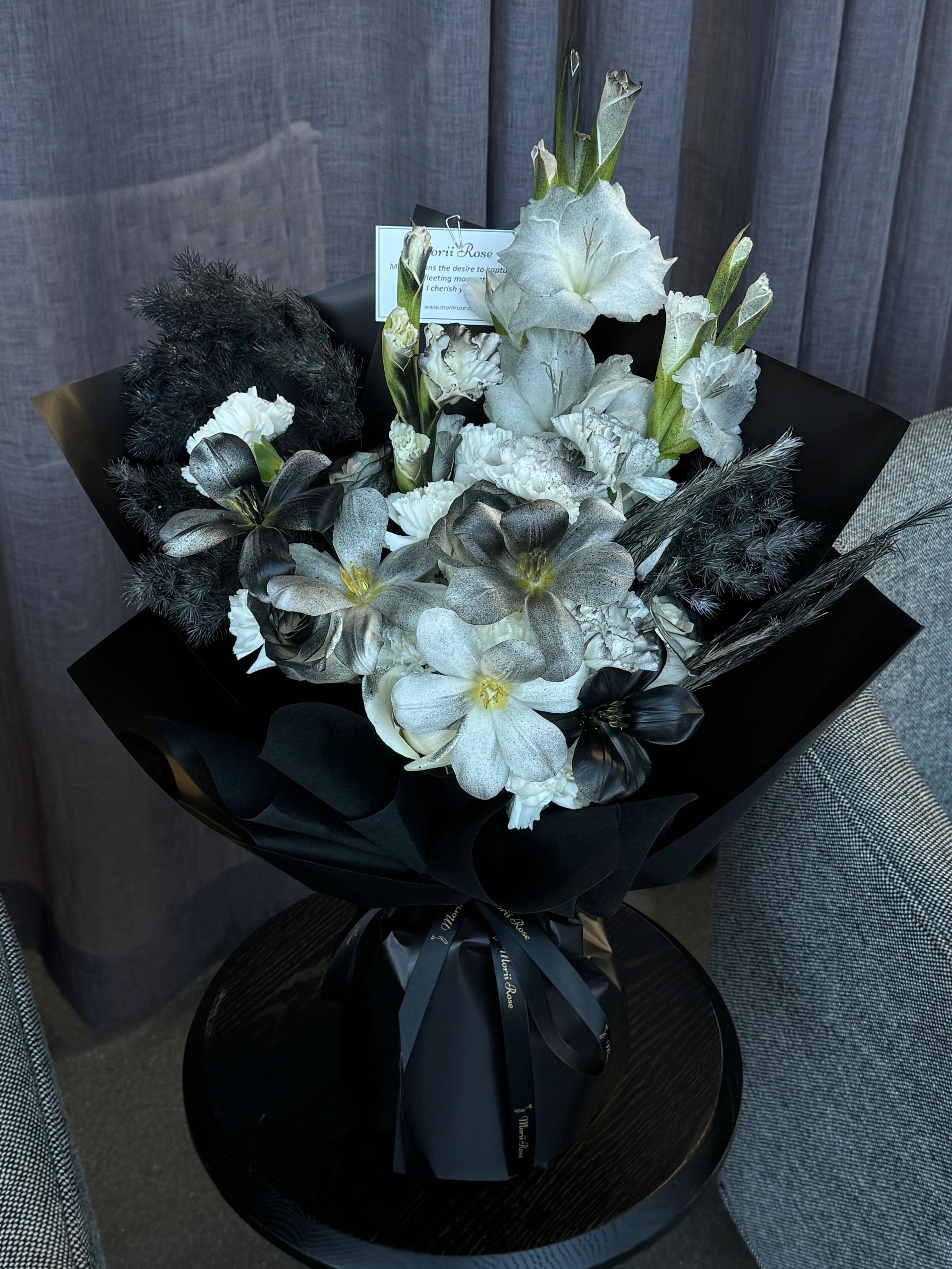 Black Knight Series Bouquet