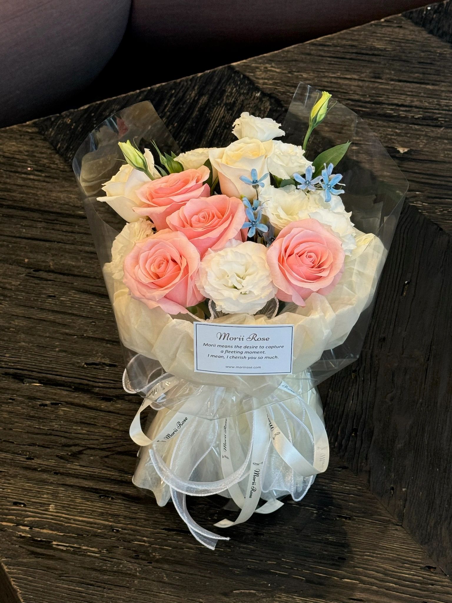 Lisianthus &Saga Pick Rose & Vendela & Blue Daze
