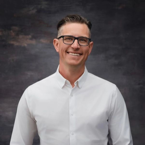 Executive coach John Mollura guiding leaders to reclaim time and scale impact