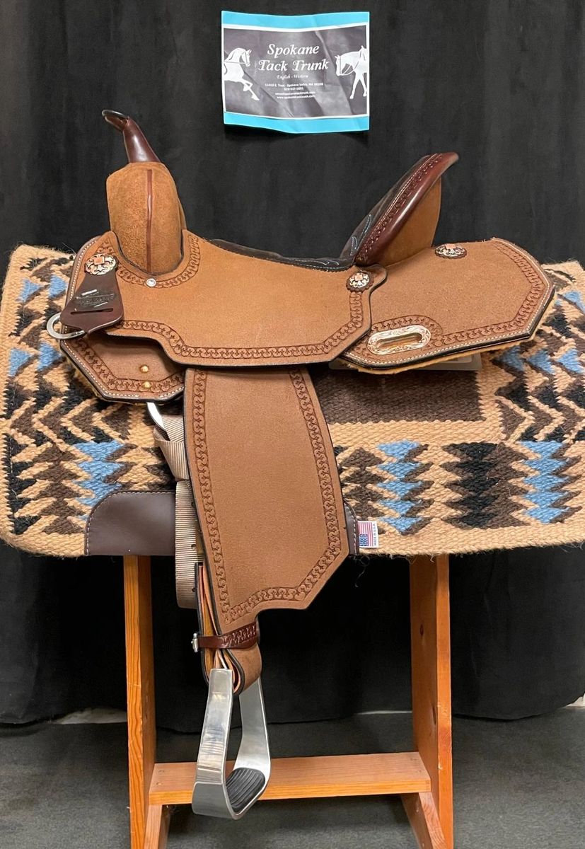 High Horse by Circle Y Lindale Barrel Saddle