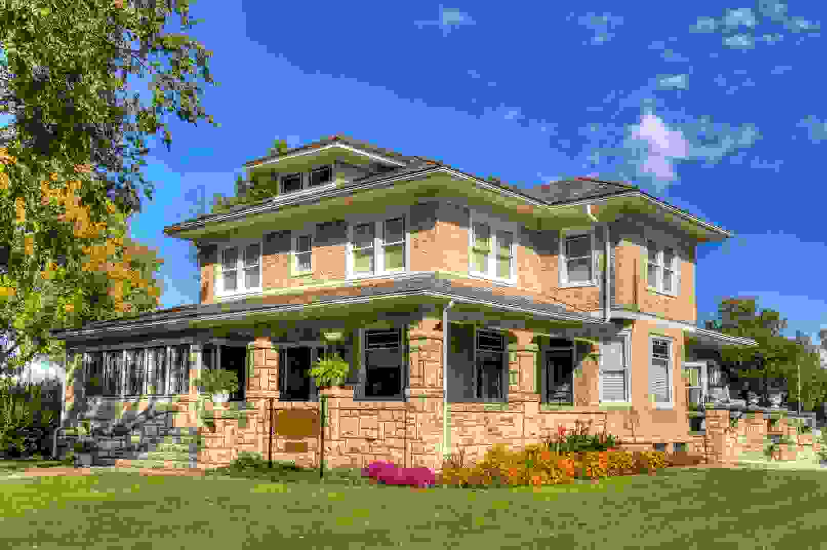 Young Guest House The Grove Occasions