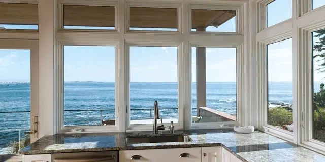 Andersen Windows & Patio Doors of Shoreham, MI. Window replacement contractor lake Michigan