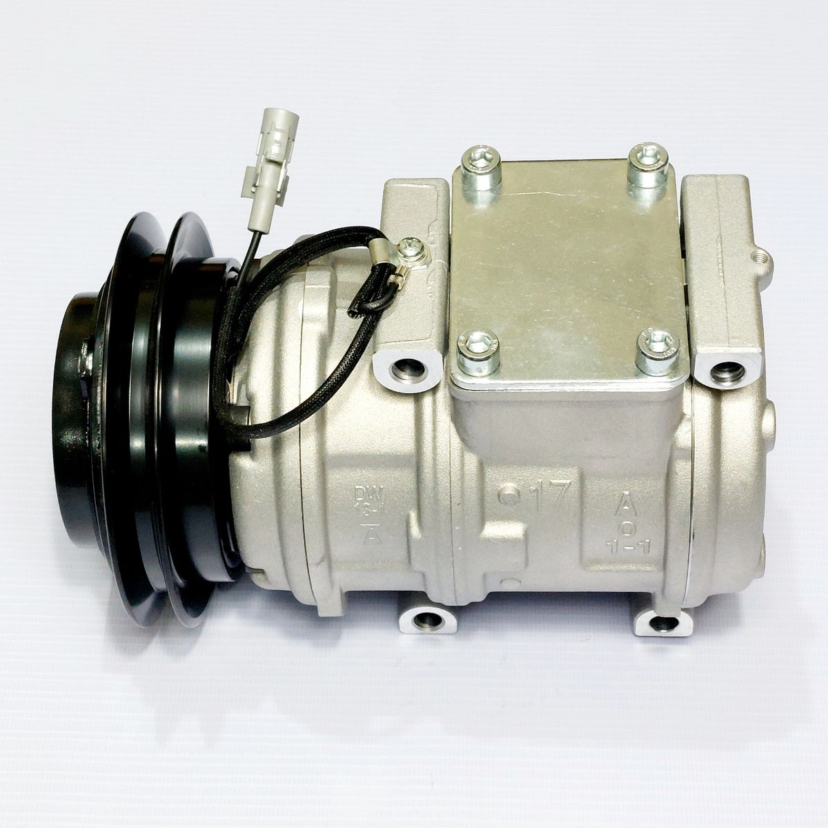 AC Compressor Mitsubishi L300 2007