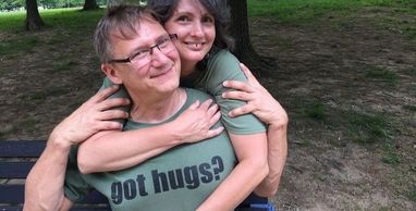 Donna Pirnat hugs Jeff Geis at the Vietnam Veterans' Memorial in Washington DC in 2019.