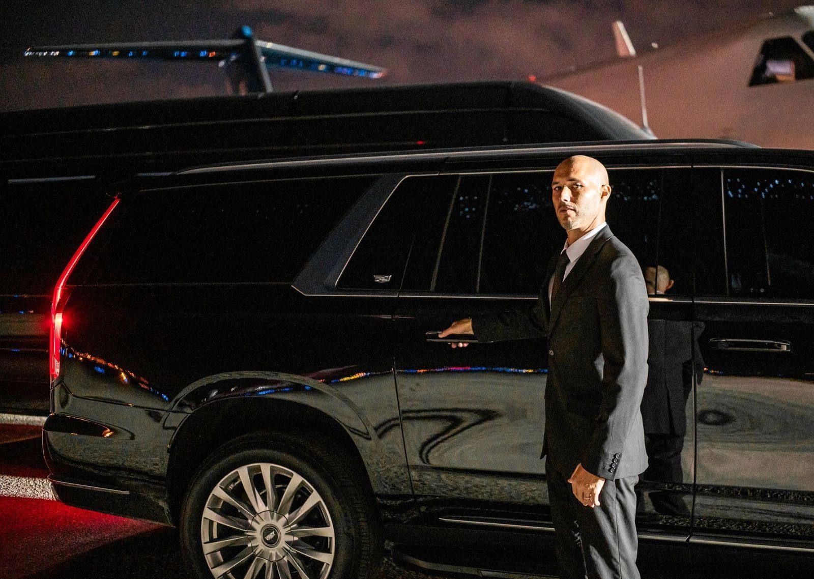 Cadillac Escalade Executive Edition — photo 6