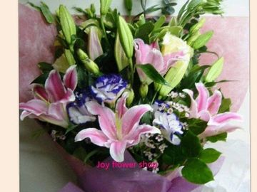 粉紅色百合，桔梗，臘梅，沙巴葉，歐洲花束，歐洲進口花束，進口花束