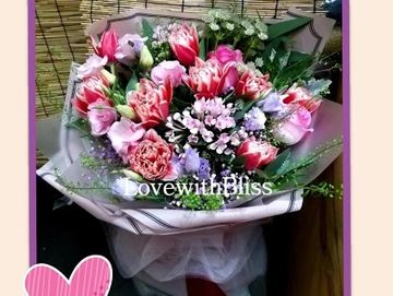 歐洲進口花，鬱金香花束，紅色鬱金香，粉桔梗，紫色星，十字花，襯花，歐洲花束，歐洲進口花束，進口花束