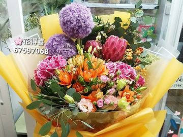 繡球花束，蔥花，小公主，粉白繡球花，迷理金百合，進口花束