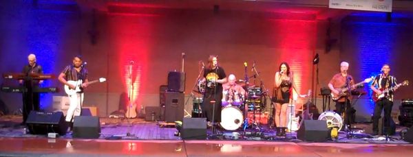 FlashDrive - a premier party band in Chattanooga