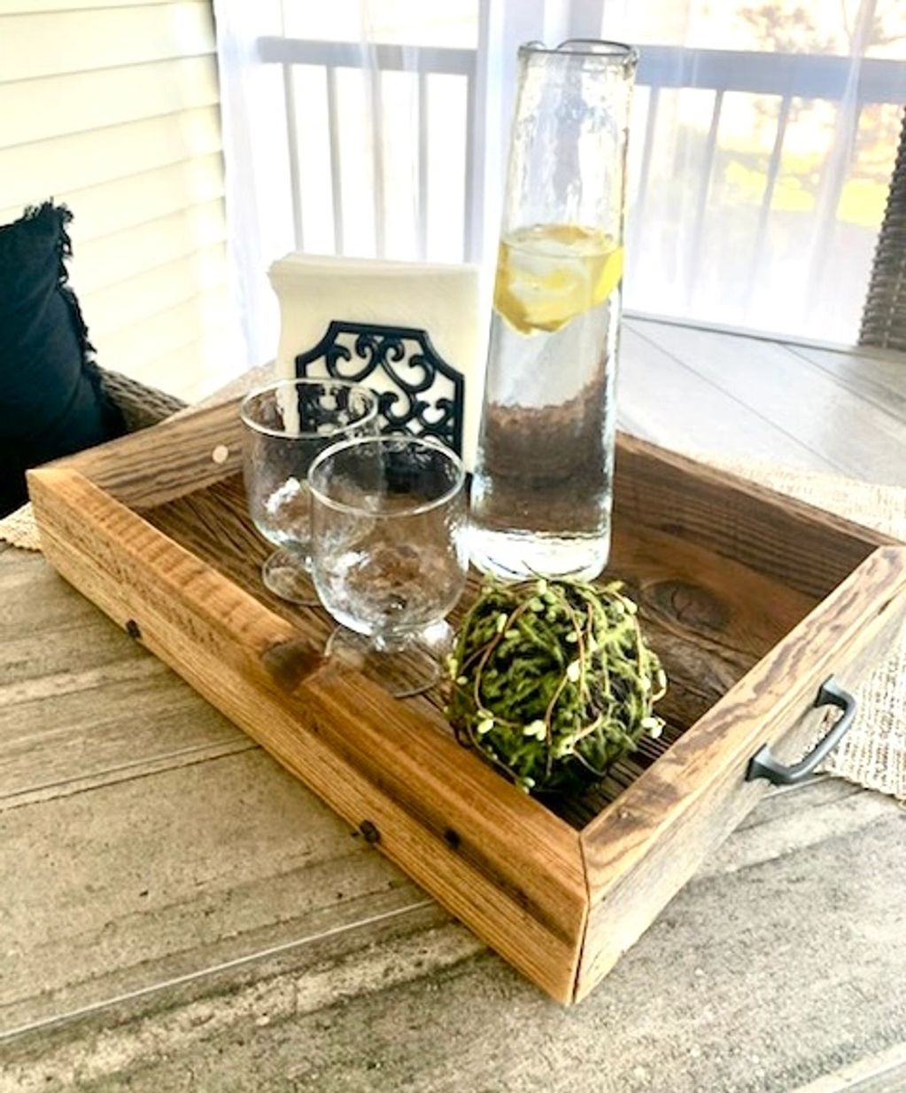 Centerpiece display 