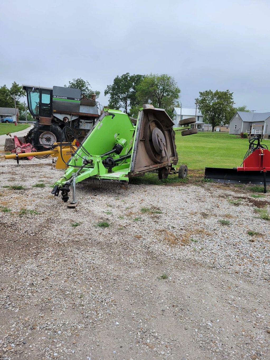 Linneus Farm Equipment in Linneus, Missouri
