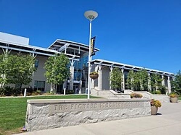 entrance of stockton college in Galloway NJ 