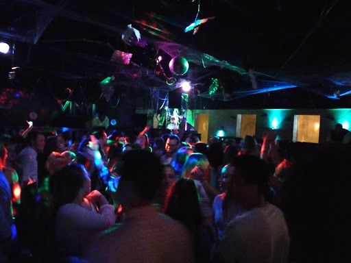 vinyl club vinyl club