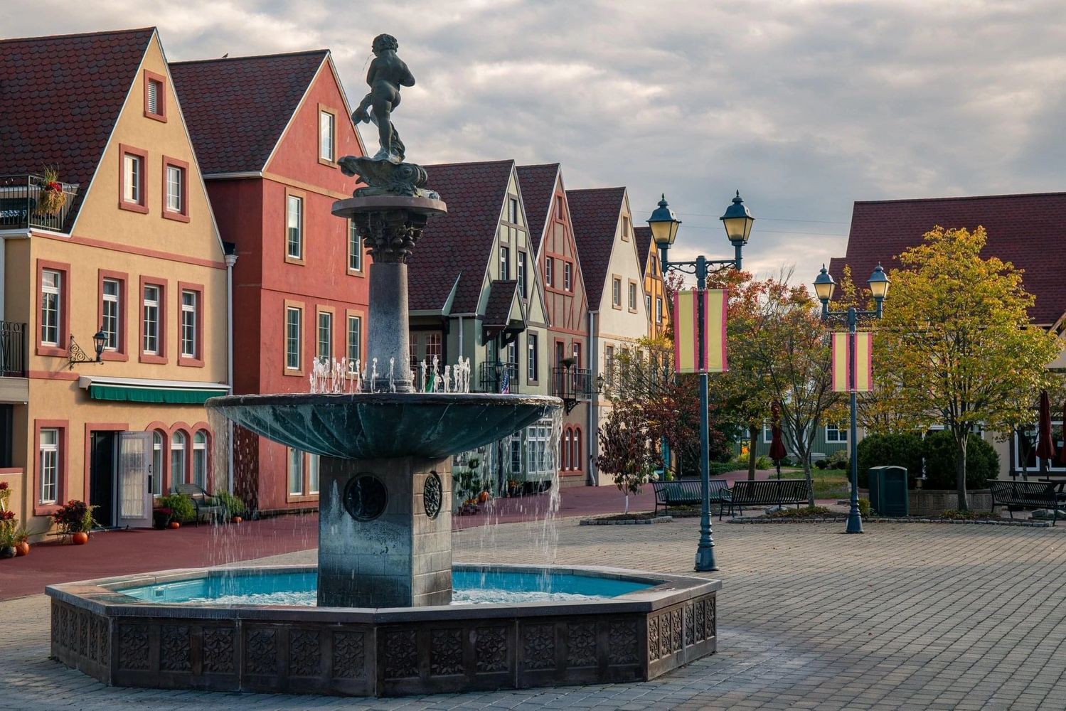 Stoudtburg Village Tourism German Architecture and Shopping, Antiques