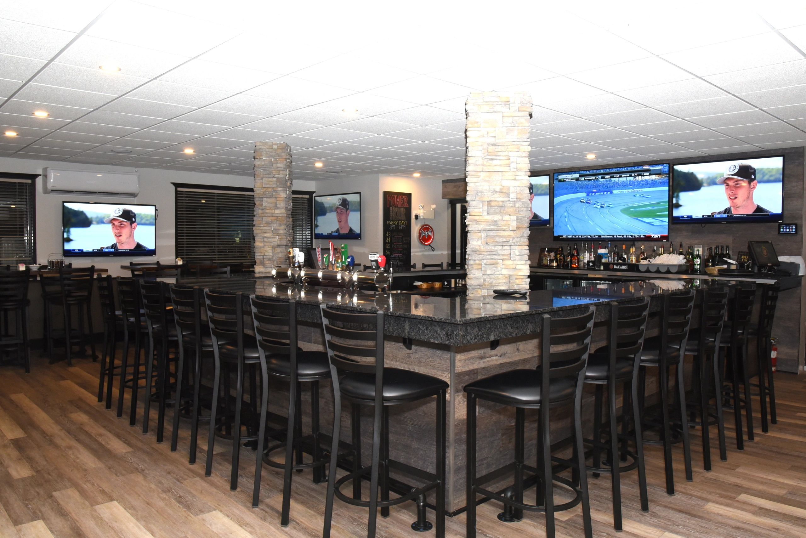 High Fives Sports Pub Sports Bar Ottawa, Ontario