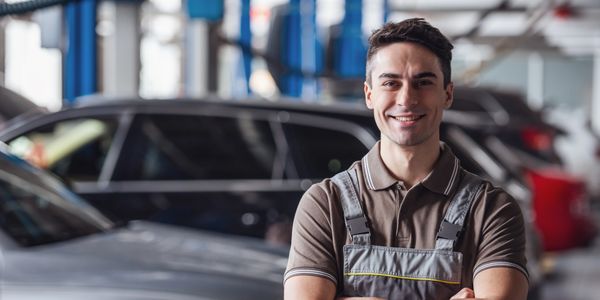 EV and HEV Diagnosis and Repair for cars and components like power trainer or battery